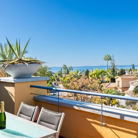 Apartment Bahia De - 3 Bedroom With Sea View